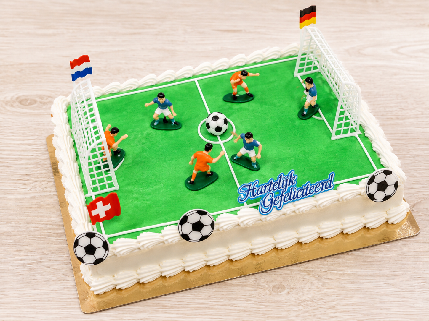 ChatGPT Image Sep 7, 2026, 09_12_23 PM Voetbaltaart vierkant - Afbeelding 1