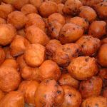 Oliebol zonder rozijnen en krenten (1 stk.)
